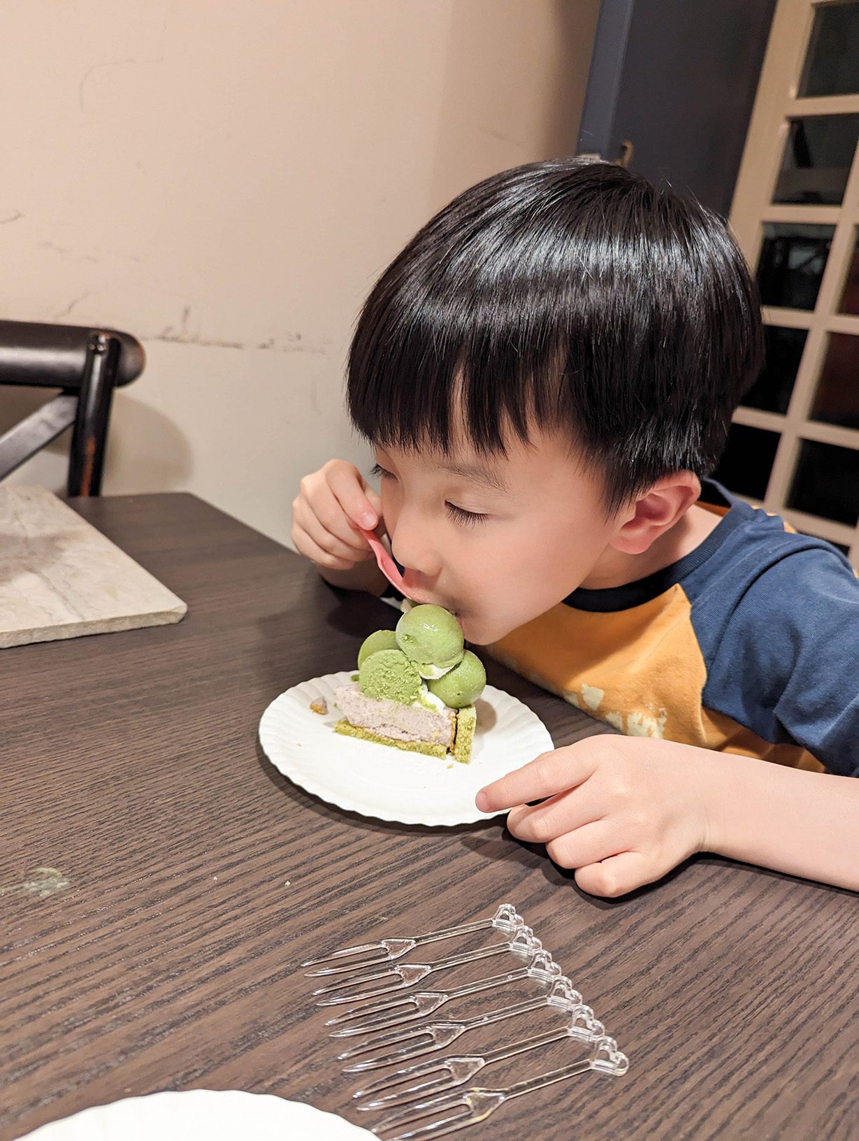 卡瓦蛋糕-卡瓦抹茶冰淇淋蛋糕／抹茶季、清爽無負擔的台北義式冰淇淋蛋糕推薦 @Rosa的秘密花園