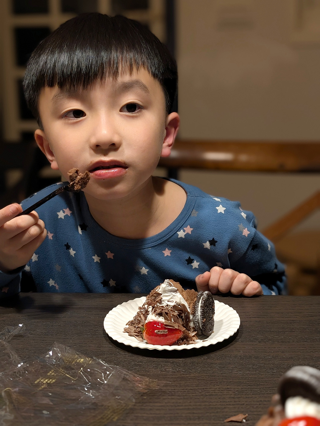 誠弟滿4歲囉！今年採馬拉松式的慶生活動／還有讓兩兄弟嗨爆的超人力霸王舞台劇 @Rosa的秘密花園