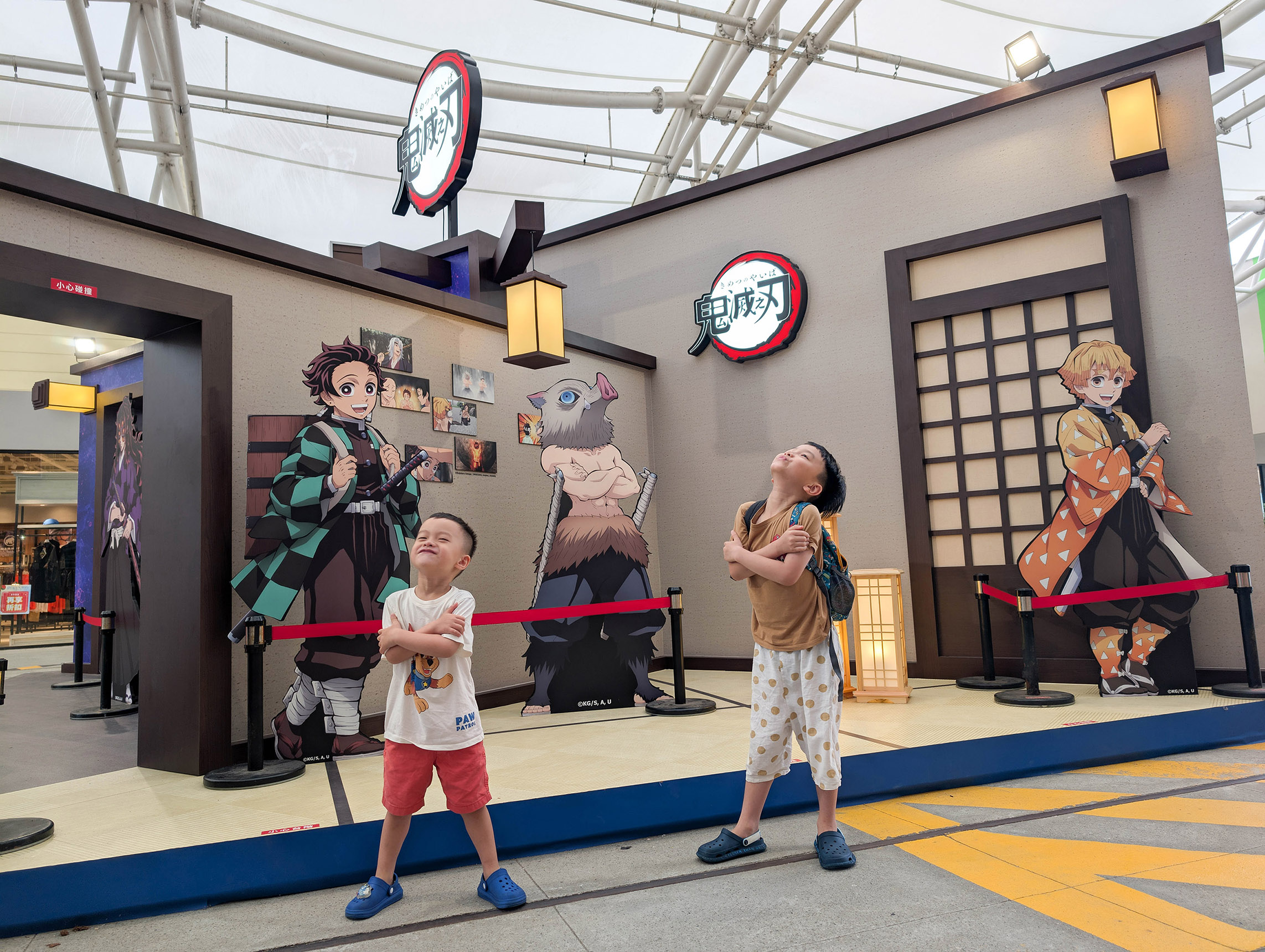 『跟著阿露去旅行』露營車環島系列Day 4／苗栗灣麗親子公園濕搭搭、台中三井雨天好去處 @Rosa的秘密花園