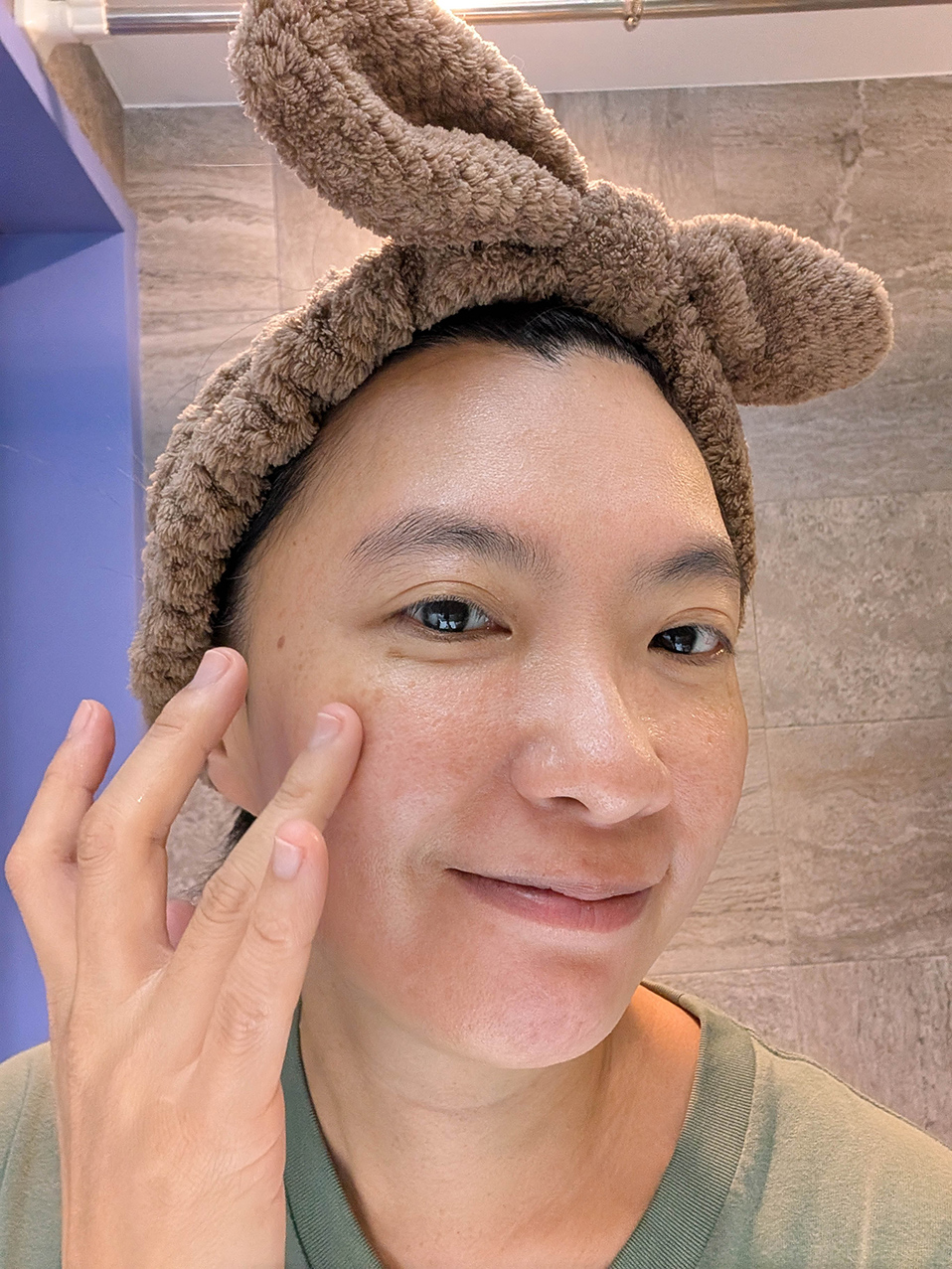 MEDITHERAPY-333玻尿酸精華／體驗前所未有的極致保濕力、肌膚乖乖不脫屑 @Rosa的秘密花園