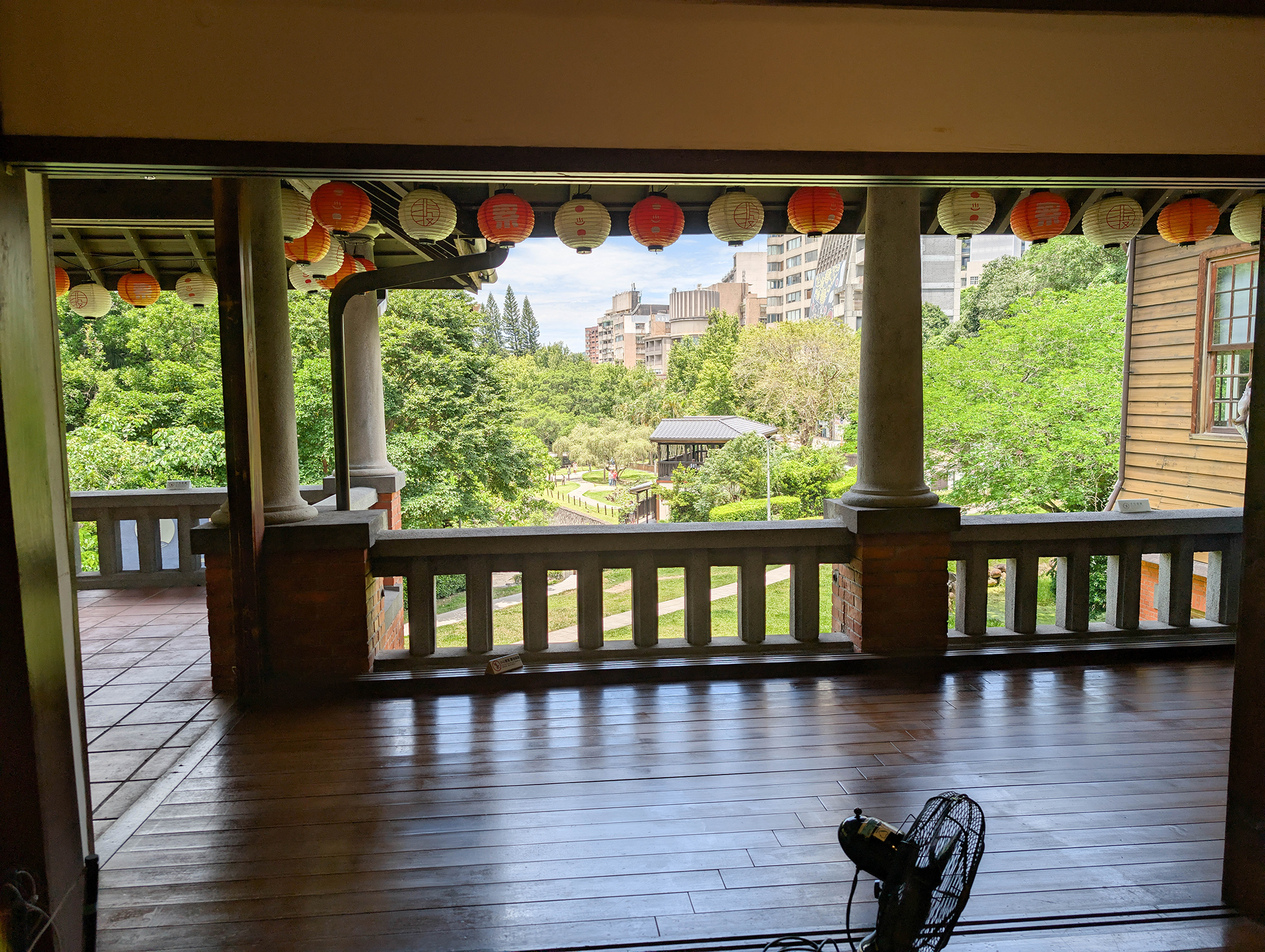 捷運小旅行／北投溫泉博物館免費看熱鬧、福星公園恐龍公園放放電 @Rosa的秘密花園