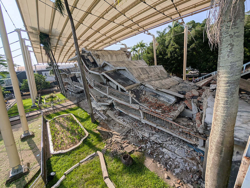 『跟著阿露去旅行』竹山紫南宮好熱鬧、921地震教育園區好震撼、苗栗火車頭園區拍拍照(下) @Rosa的秘密花園